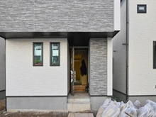 【東京都/江戸川区北小岩】江戸川区北小岩3丁目　新築戸建　B号棟 玄関