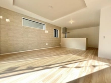 【埼玉県/吉川市新栄】吉川市新栄1丁目 LDK