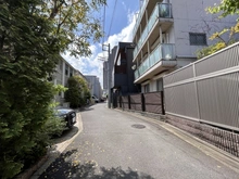 【東京都/目黒区三田】目黒区三田一丁目中古戸建 前面道路