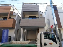 【東京都/府中市府中町】東京都府中市府中町3丁目1期2号棟 外観：全3棟・写真中央