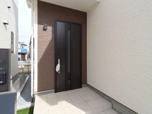 【東京都/府中市日新町】府中市日新町5丁目E号棟 玄関