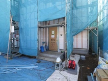 【東京都/府中市日新町】府中市日新町5丁目P号棟 玄関：全10区画・写真中央