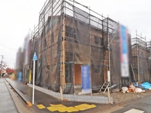 【東京都/府中市日新町】府中市日新町第11 4号棟 建築中の外観：全7棟・写真中央