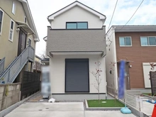 【東京都/三鷹市大沢】三鷹大沢1丁目 1号棟 外観：全3棟　写真中央