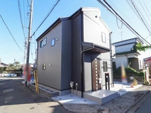 【東京都/府中市北山町】府中北山町2丁目 1号棟 外観：全2棟・写真中央