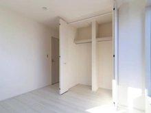 【東京都/府中市北山町】府中北山町2丁目 2号棟 洋室：（5.7帖）