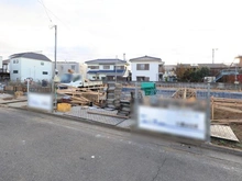 【東京都/府中市住吉町】府中市住吉町3丁目 C号棟 建築中の外観：全7棟・写真中央