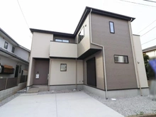 【東京都/三鷹市大沢】三鷹市大沢13期 2号棟 外観：全2棟・写真中央