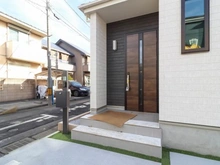 【東京都/府中市西原町】府中市西原町4丁目 A号棟 玄関