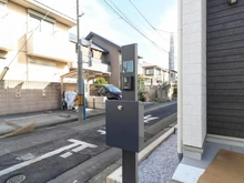 【東京都/府中市西原町】府中市西原町4丁目 A号棟 玄関：インターフォン・ポスト