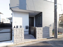 【東京都/武蔵野市八幡町】三鷹2期 新築戸建 アプローチ