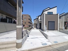 【東京都/八王子市北野町】八王子市北野町新築戸建て(1号棟) 外観：全５号棟・写真中央奥