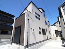 【東京都/八王子市北野町】八王子市北野町新築戸建て(2号棟) 外観：全５号棟・写真中央
