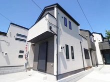 【東京都/八王子市北野町】八王子市北野町新築戸建て(4号棟) 外観：全５号棟・写真中央