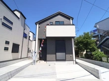 【東京都/八王子市北野町】八王子市北野町新築戸建て(4号棟) 外観：全５号棟・写真中央