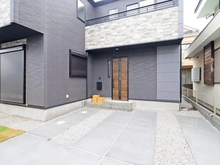 【東京都/府中市多磨町】府中市多磨町2丁目　新築戸建 アプローチ