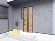 【東京都/府中市多磨町】府中市多磨町2丁目　新築戸建 玄関