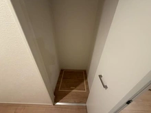 【東京都/府中市本町】府中市本町2丁目　新築　1号棟　 収納：1階廊下部分