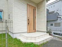 【東京都/八王子市鑓水】八王子市鑓水2丁目　中古戸建 玄関