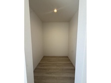 【東京都/多摩市一ノ宮】多摩市一ノ宮7期　新築戸建 収納：洋室9.3帖収納