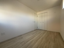 【東京都/多摩市一ノ宮】多摩市一ノ宮7期　新築戸建 洋室：洋室5.0帖収納
