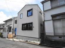【神奈川県/横浜市戸塚区戸塚町】戸塚区戸塚町　新築戸建　全1棟 建築中の外観