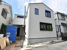 【神奈川県/横浜市戸塚区戸塚町】戸塚区戸塚町　新築戸建　全1棟 建築中の外観
