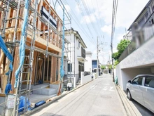 【神奈川県/横浜市泉区中田南】泉区中田南5丁目　新築戸建　1号棟/全2棟 前面道路