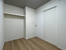 【神奈川県/横浜市泉区中田南】泉区中田南5丁目　新築戸建　1号棟/全2棟 洋室：約4.1帖