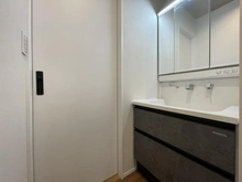 【神奈川県/横浜市泉区中田南】泉区中田南5丁目　新築戸建　1号棟/全2棟 洗面ボール：2F　トイレ前