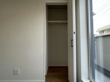 【神奈川県/横浜市泉区中田南】泉区中田南5丁目　新築戸建　2号棟/全2棟 収納：洋室約5.2帖