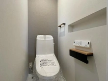 【神奈川県/横浜市泉区中田南】泉区中田南5丁目　新築戸建　2号棟/全2棟 トイレ