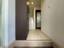 【神奈川県/横浜市保土ケ谷区権太坂】保土ケ谷区権太坂3丁目　戸建 玄関