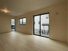 【神奈川県/横浜市戸塚区戸塚町】戸塚区戸塚町　新築戸建　全1棟 リビング・ダイニング