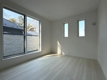 【神奈川県/横浜市戸塚区柏尾町】戸塚区柏尾町　新築戸建　A号棟／全3棟 洋室：約5.6帖