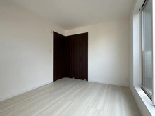 【神奈川県/横浜市戸塚区柏尾町】戸塚区柏尾町　新築戸建　A号棟／全3棟 洋室：約5.6帖