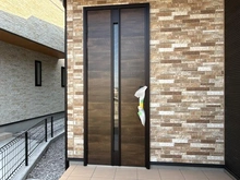 【神奈川県/横浜市戸塚区柏尾町】戸塚区柏尾町　新築戸建　B号棟／全3棟 玄関