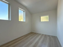 【神奈川県/横浜市戸塚区柏尾町】戸塚区柏尾町　新築戸建　C号棟／全3棟 洋室：約4.8帖