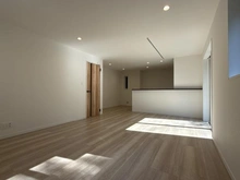 【神奈川県/横浜市戸塚区柏尾町】戸塚区柏尾町　新築戸建　C号棟／全3棟 LDK