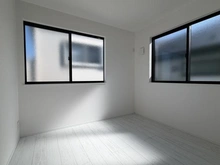 【神奈川県/横浜市港南区日限山】港南区日限山1丁目　新築戸建　1号棟/全3棟 洋室