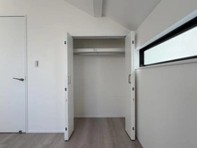 【神奈川県/横浜市港南区日限山】港南区日限山1丁目　新築戸建　2号棟/全3棟 洋室