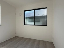 【神奈川県/横浜市港南区日限山】港南区日限山1丁目　新築戸建　2号棟/全3棟 洋室