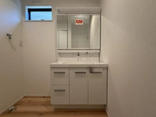 【神奈川県/横浜市港南区日限山】港南区日限山1丁目　新築戸建　3号棟/全3棟 洗面所