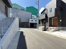 【神奈川県/横浜市戸塚区上矢部町】戸塚区上矢部町　新築戸建　1号棟/全5棟 前面道路