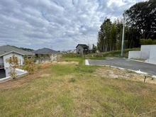 【神奈川県/横浜市戸塚区上矢部町】戸塚区上矢部町　新築戸建　2号棟/全5棟 現地（建築前）：写真中央　2号棟/全5棟