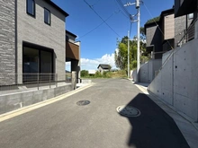 【神奈川県/横浜市戸塚区上矢部町】戸塚区上矢部町　新築戸建　2号棟/全5棟 前面道路