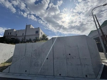 【神奈川県/横浜市戸塚区上矢部町】戸塚区上矢部町　新築戸建て　3号棟/全5棟 建築中の外観：写真手前側　3号棟/全5棟