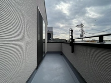 【神奈川県/横浜市港南区上永谷】港南区上永谷3丁目　新築戸建て　A号棟/全2棟 バルコニー