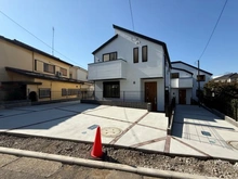 【神奈川県/横浜市戸塚区舞岡町】戸塚区舞岡町　新築戸建　2号棟/全3棟 外観：写真中央　2号棟/全3棟