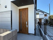【神奈川県/横浜市戸塚区舞岡町】戸塚区舞岡町　新築戸建　2号棟/全3棟 玄関